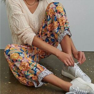 Anthropologie ‘Shari’ harem floral pants size S‎